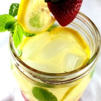 Permalink to: Strawberry, Mint, and Lemon Water Detox Drink Strawberry, Mint, and Lemon Water Detox Drink